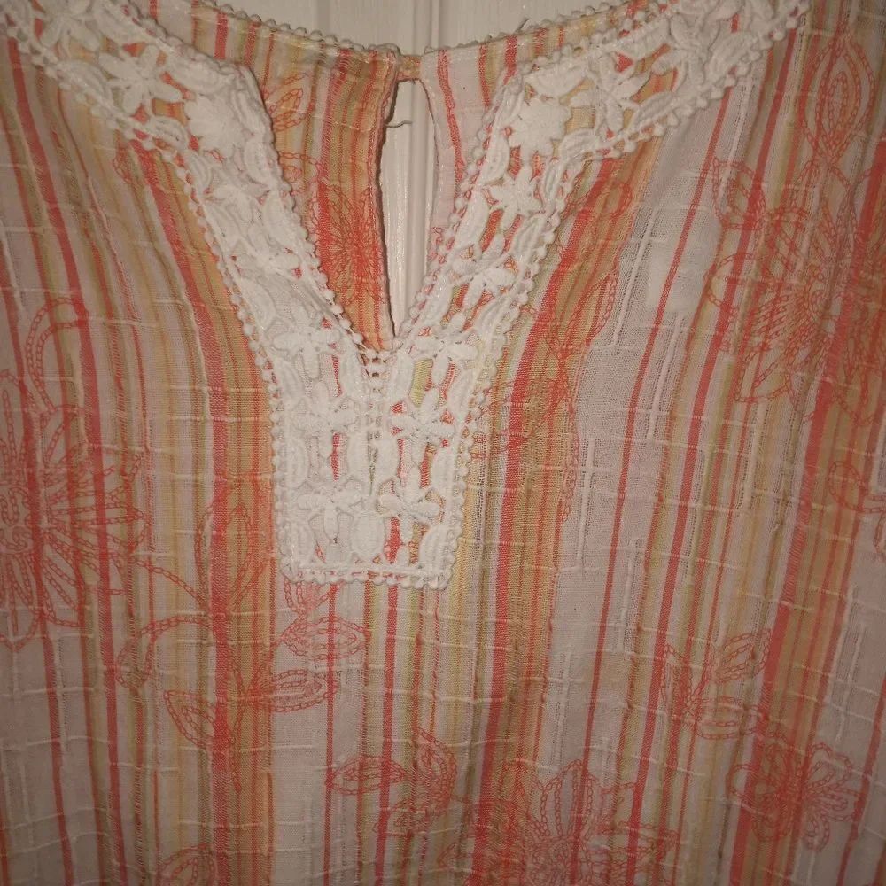 Alfred Dunner Women's 14 White Pink Striped 3/4 Sleeve V-Neck 100% Cotton Top - Picture 3 of 9